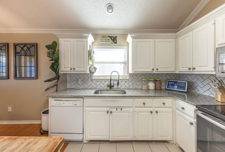 Property Photo:  2112 97th Street  TX 79423