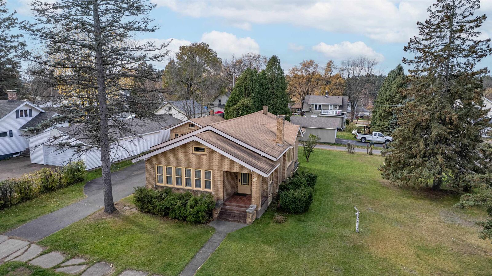 Property Photo: 405 4th St MN 55720