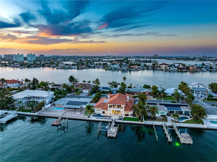 Property Photo:  504 55th Avenue  FL 33706 