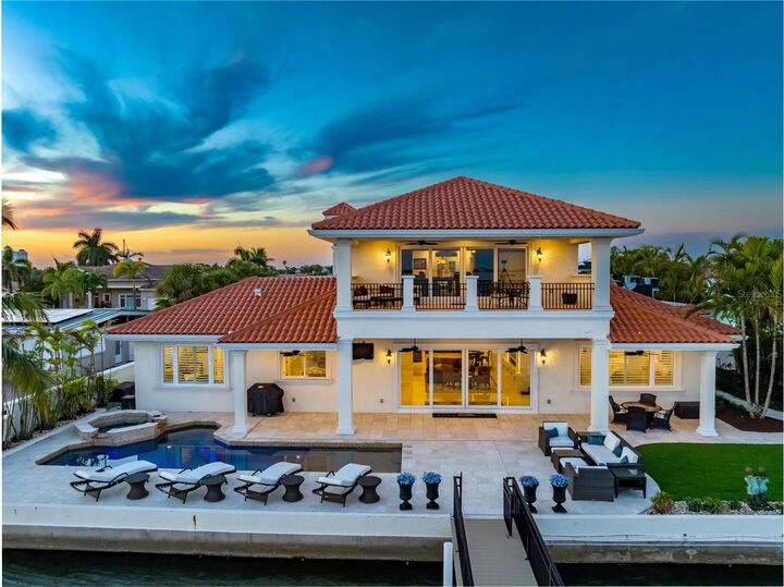 Property Photo:  504 55th Avenue  FL 33706 