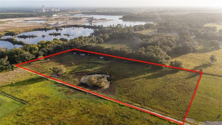 Property Photo:  3623 Cr 526  FL 33585