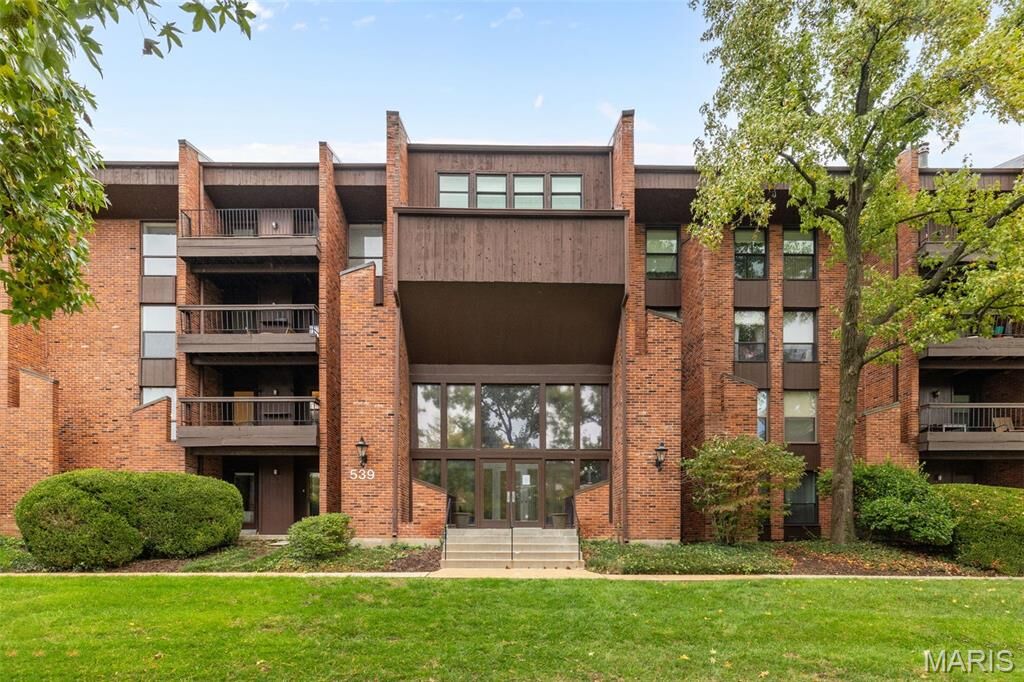 Property Photo:  539 Coeur De Royale Drive 408  MO 63141 