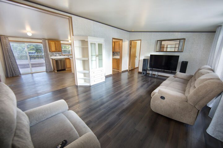 Property Photo:  506 Center St  WI 53016