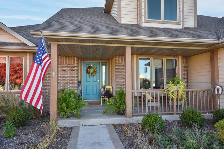 Property Photo: 123 Linden Ln WI 53013