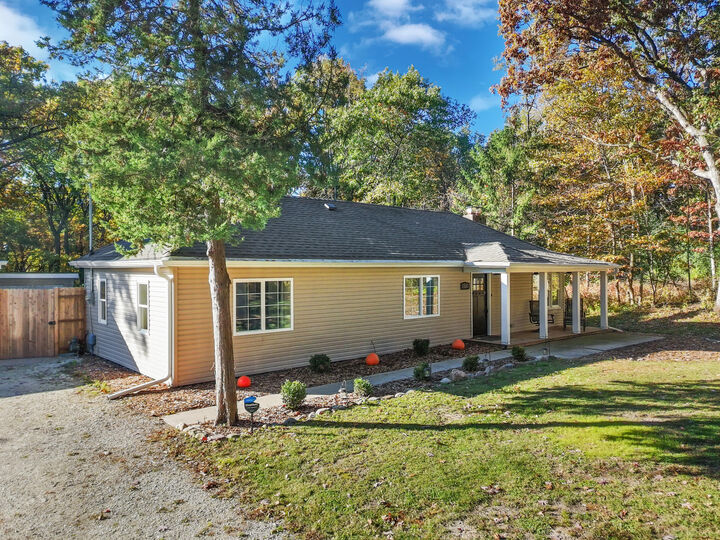 Property Photo:  W3887 Gum Ct  WI 53147