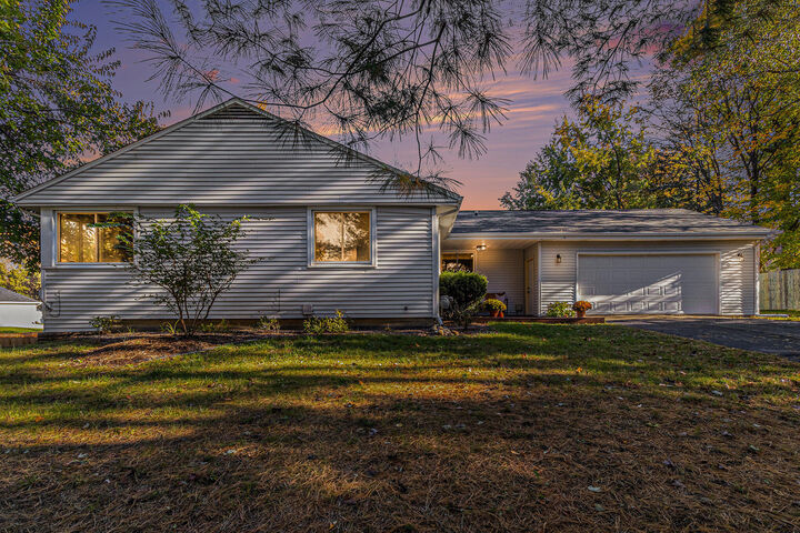 5350 Crimson Lane  Kalamazoo MI 49009 photo