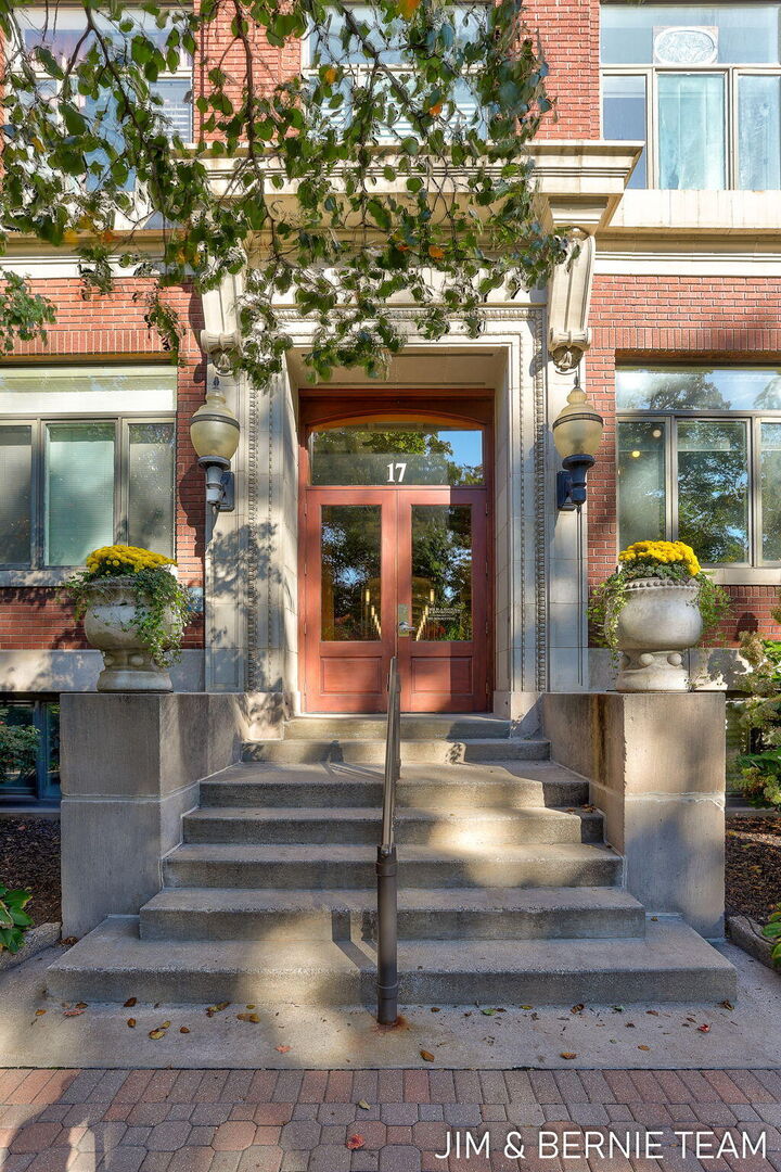 Property Photo:  17 W 10th Street  MI 49423