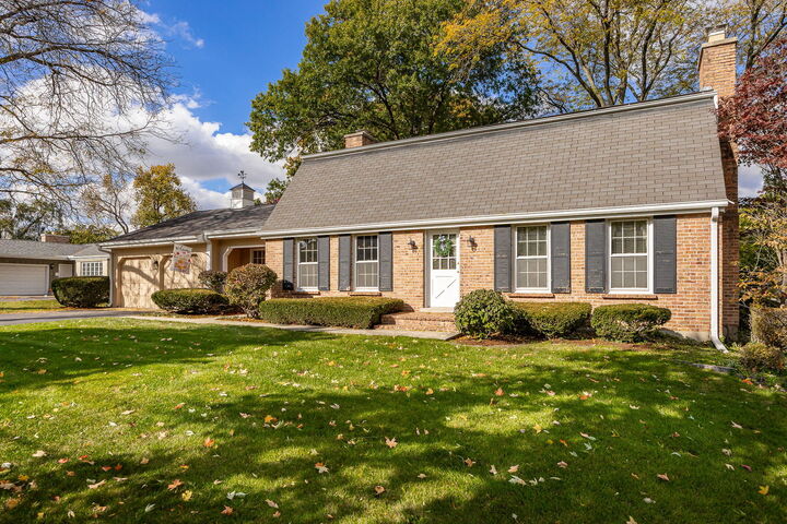 462 Fairview Avenue  Glen Ellyn IL 60137 photo