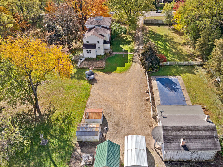 Property Photo:  622 Telegraph Street  IL 60152 