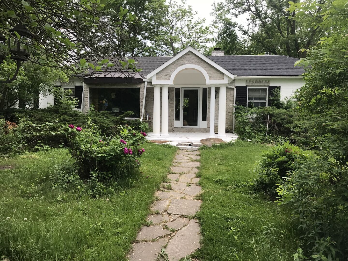 Property Photo:  1555 Half Day Road  IL 60015 