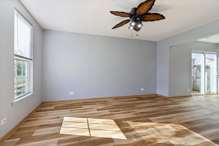 Property Photo: 1752 Simms Street IL 60504