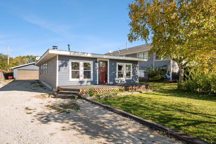 Property Photo:  115 Elwood Road  IL 60442
