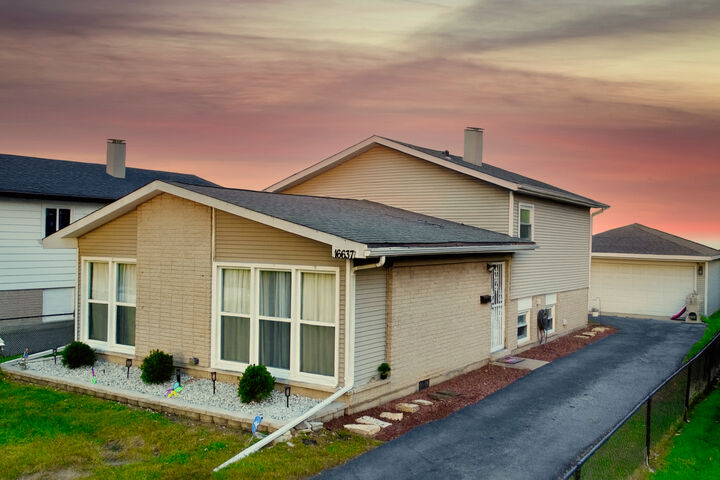 16637 Paulina Street  Markham IL 60428 photo