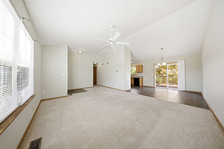 Property Photo: 1453 Sunflower Drive IL 60115