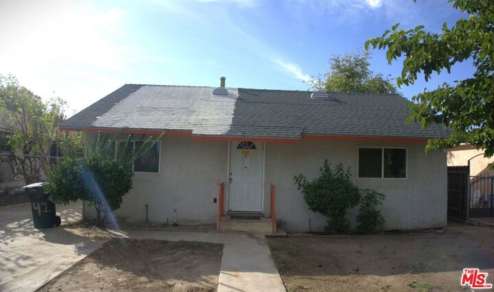 Property Photo: 421 Wilkins Street CA 93307
