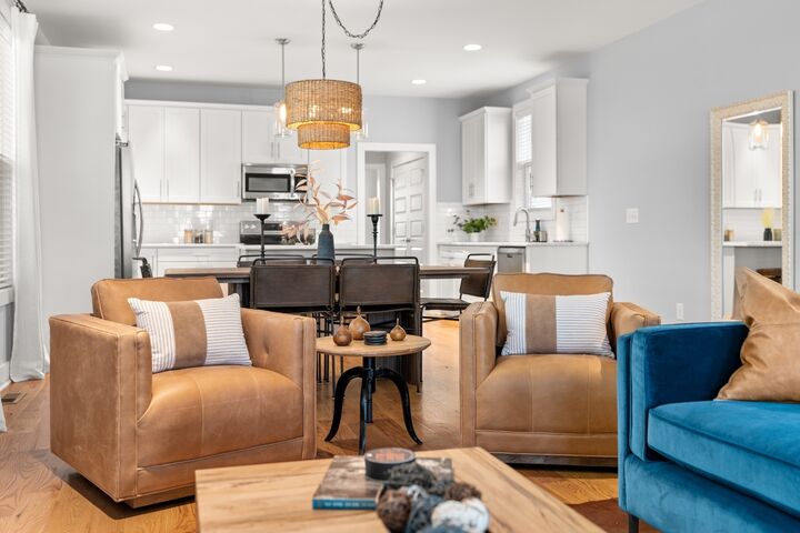 Property Photo:  6117 California Ave B  TN 37209 