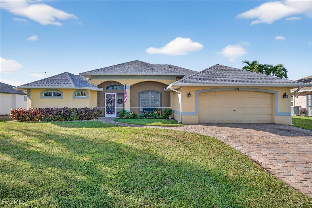 Property Photo:  1140 SW 45th Terrace  FL 33914