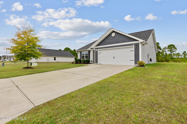 Property Photo:  7141 Cameron Trace Drive  NC 28411 