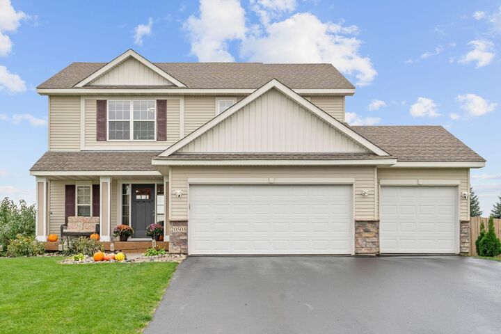 Property Photo:  20508 Hartford Way  MN 55044