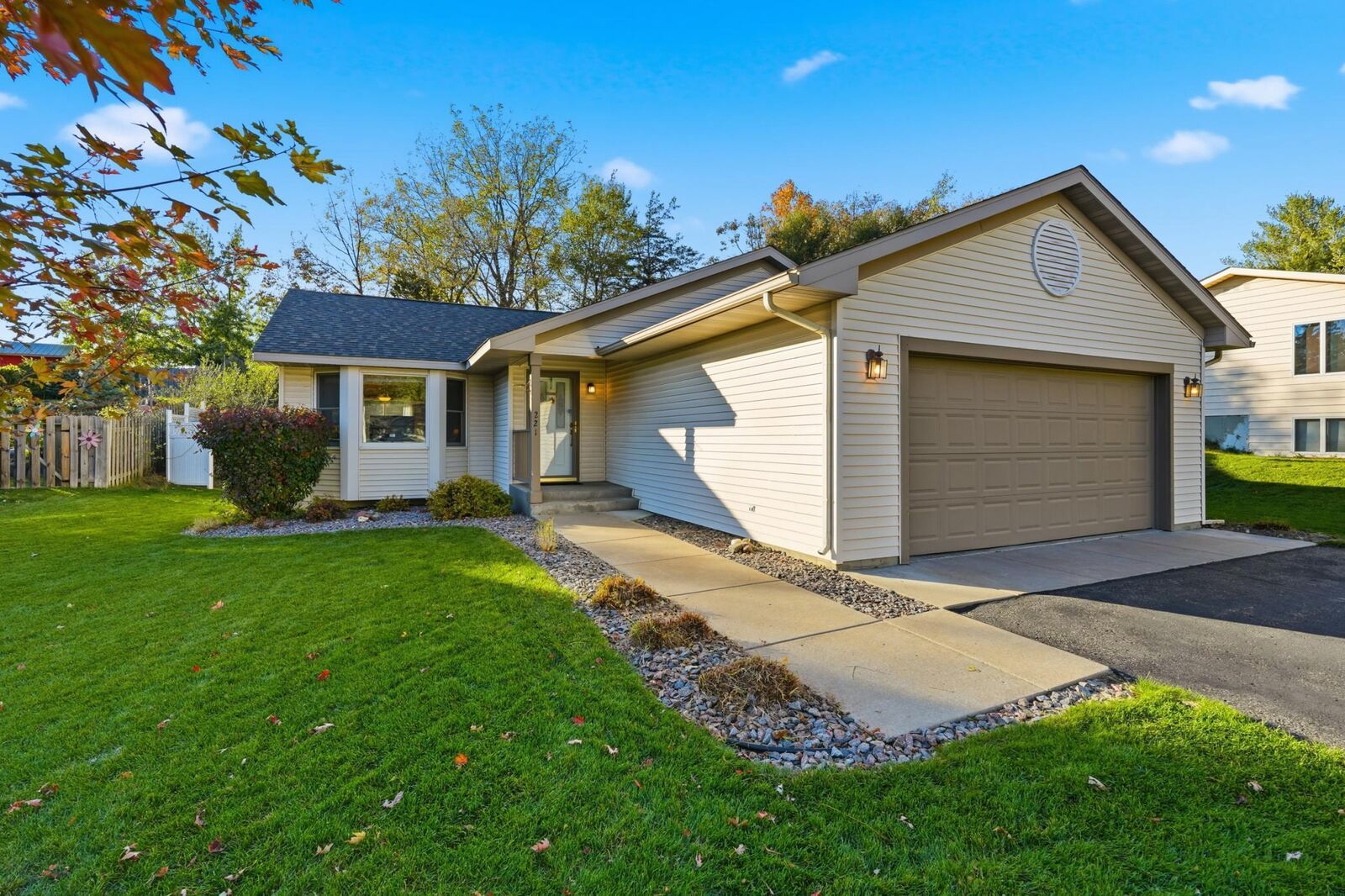 Property Photo:  221 Arch Street  WI 54016