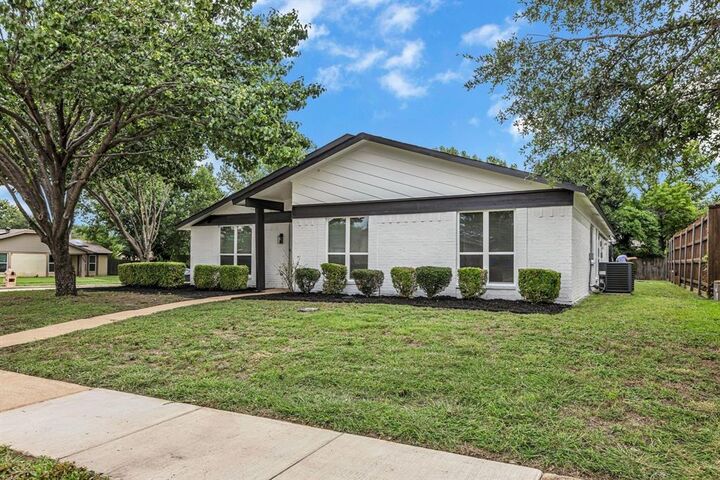 Property Photo:  2608 Figtree Lane  TX 75074 