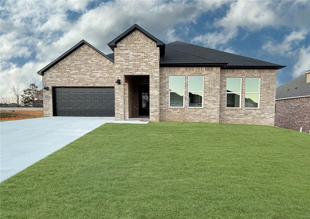 Property Photo:  5334 Nicolas Avenue  AR 72762 