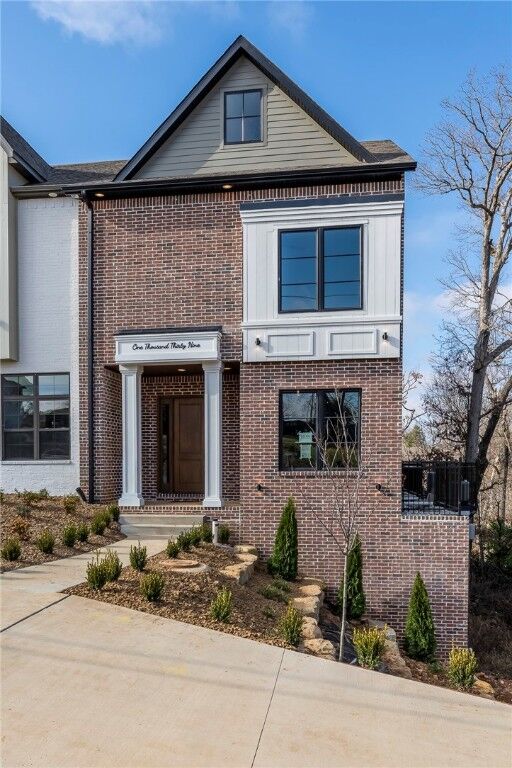 Property Photo: 1039 NW A Street AR 72712