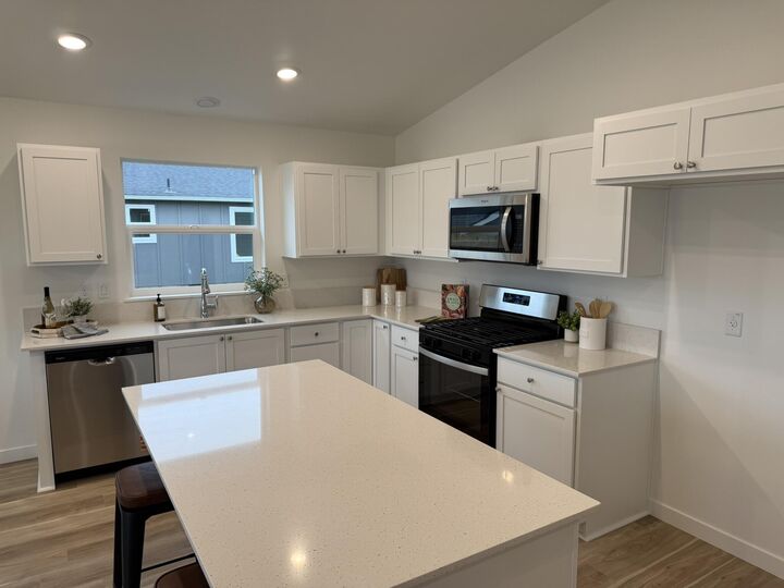 Property Photo: 702 NE Rickenbacker Road 138 OR 97741