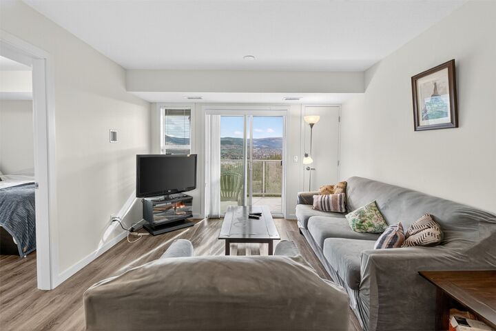 Property Photo:  725 Academy Way 222  BC V1V 3A4