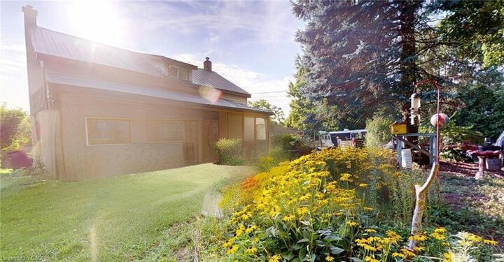 Property Photo: 284 Garafraxa Street ON N0H 1G0