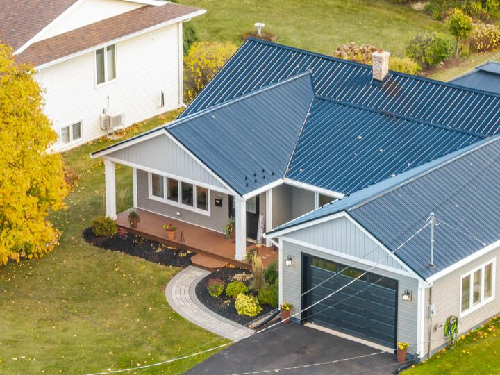 Property Photo:  388 Highland Avenue  PE C1N 2M3 