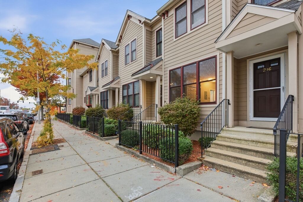 Property Photo: 214 Humboldt Ave 214 MA 02121