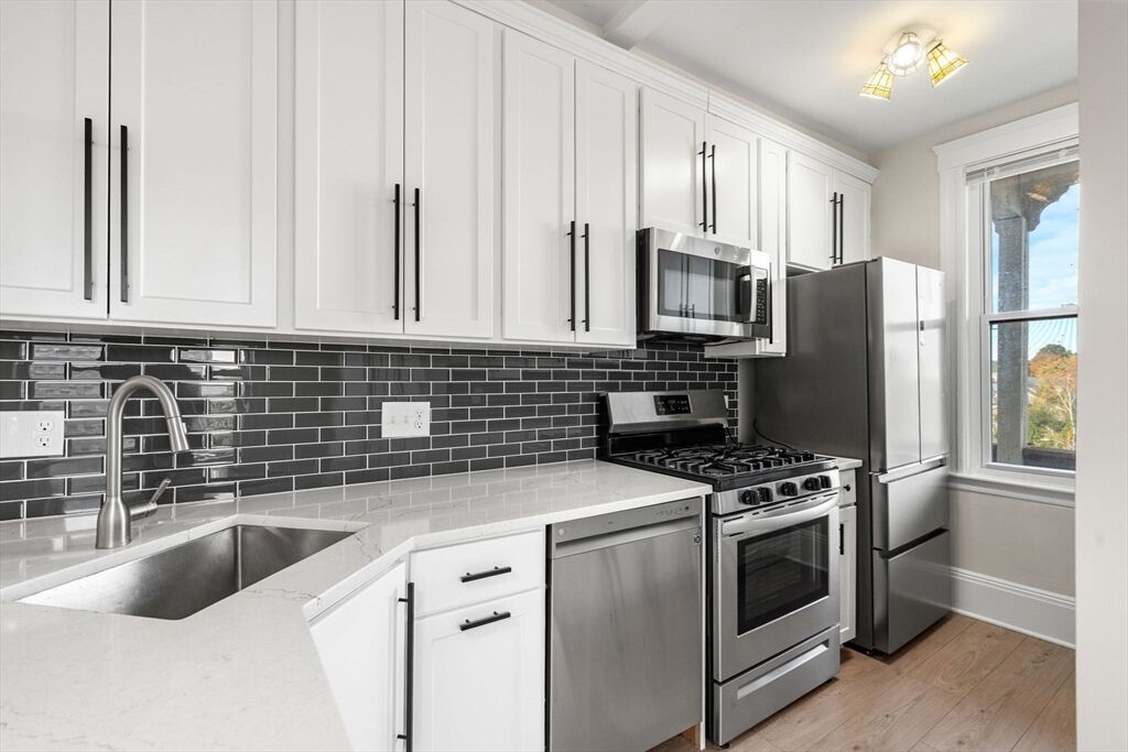 Property Photo:  33 Shannon St 3  MA 02135 