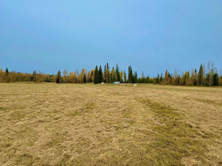 420 Valley View Close — photo 1