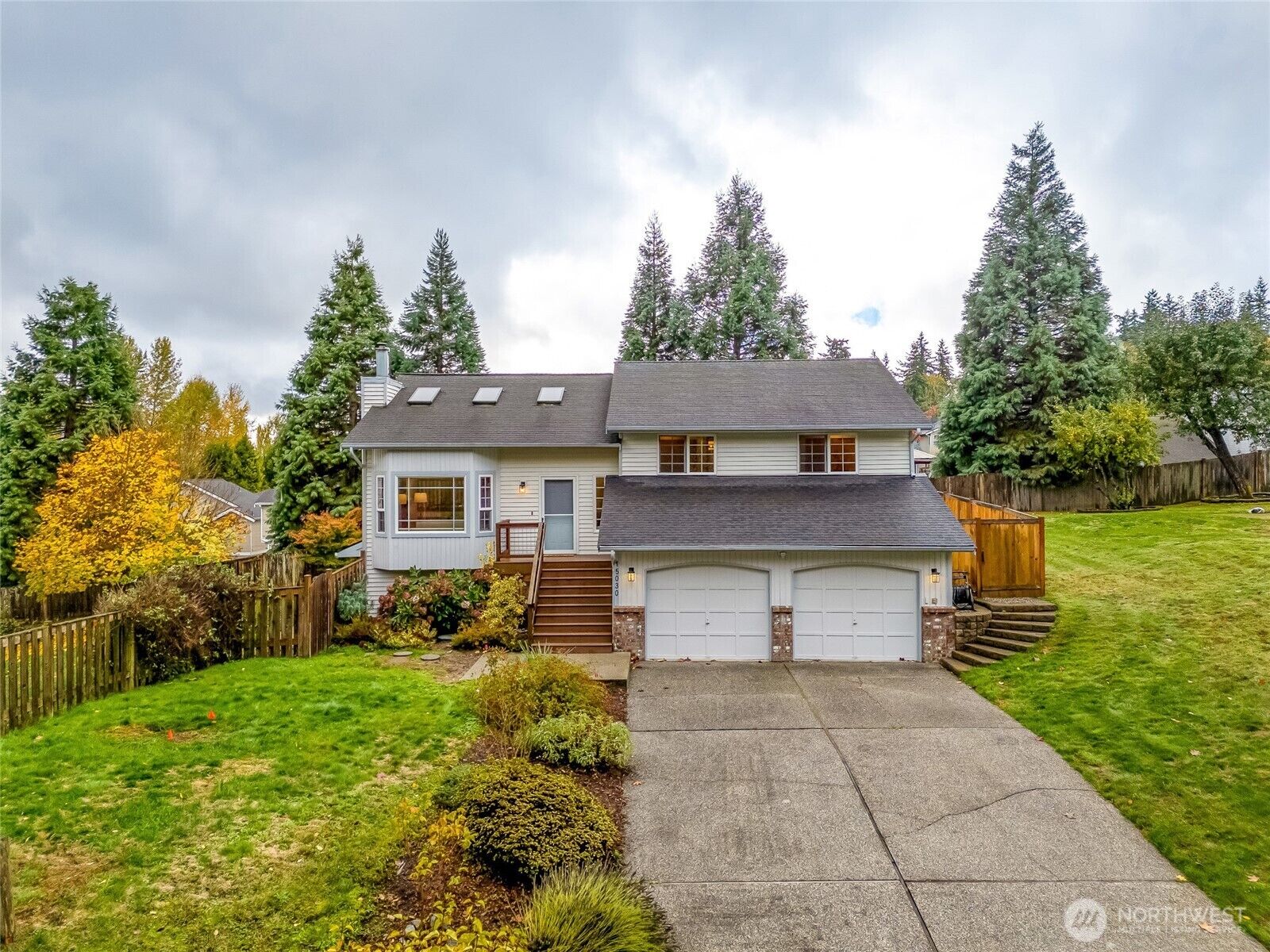 Property Photo:  15030  Old Manor Way  WA 98087