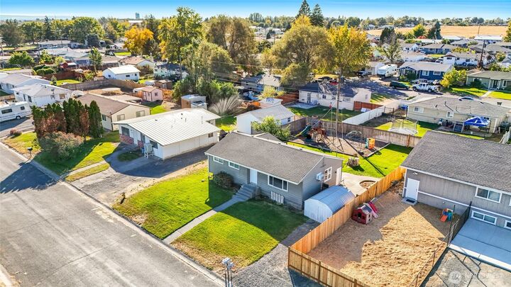 Property Photo: 4320 Joann Drive NE WA 98837