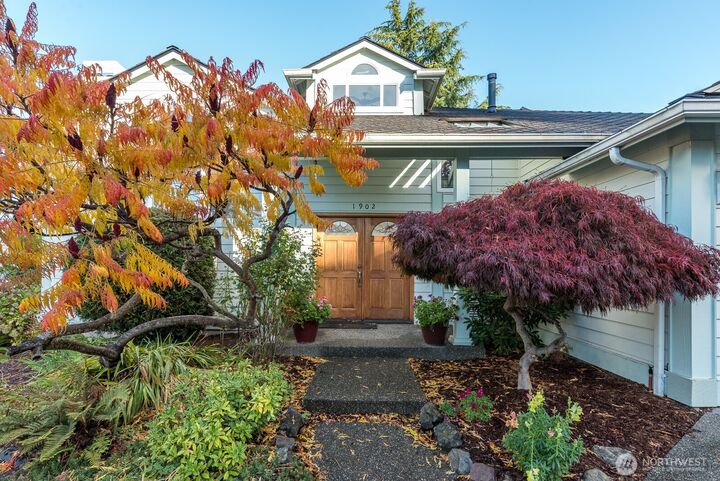 Property Photo: 1902 Clover Place WA 98275