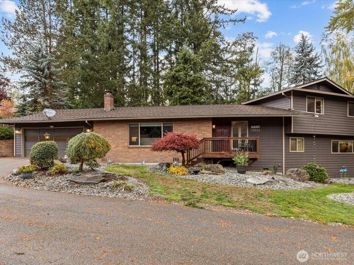 13922  Manor Way  Lynnwood WA 98087 photo