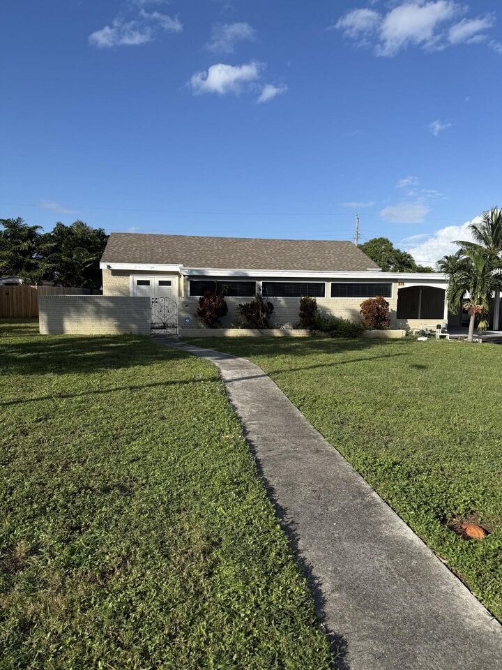 373 Glenn Road  West Palm Beach FL 33405 photo