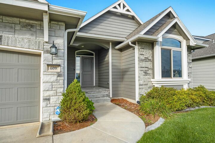 Property Photo: 609 N Jaax St KS 67235
