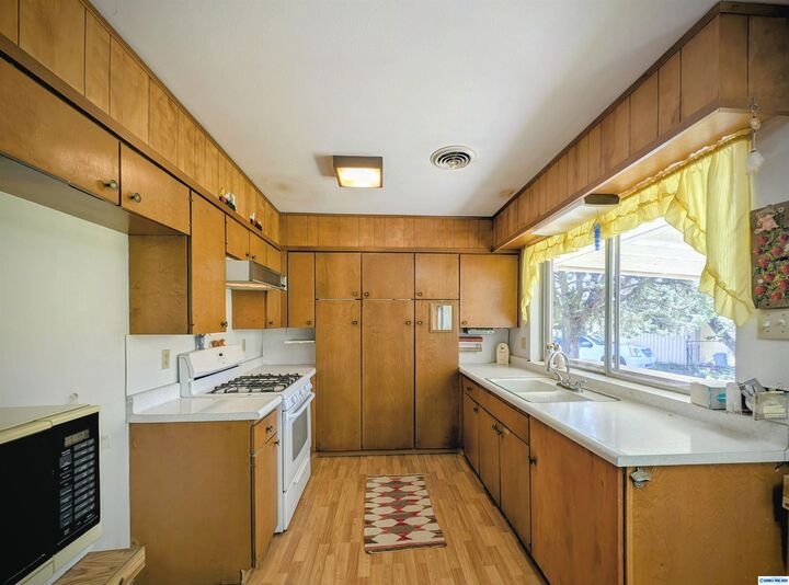 Property Photo: 9 Old Little Walnut Road NM 88061