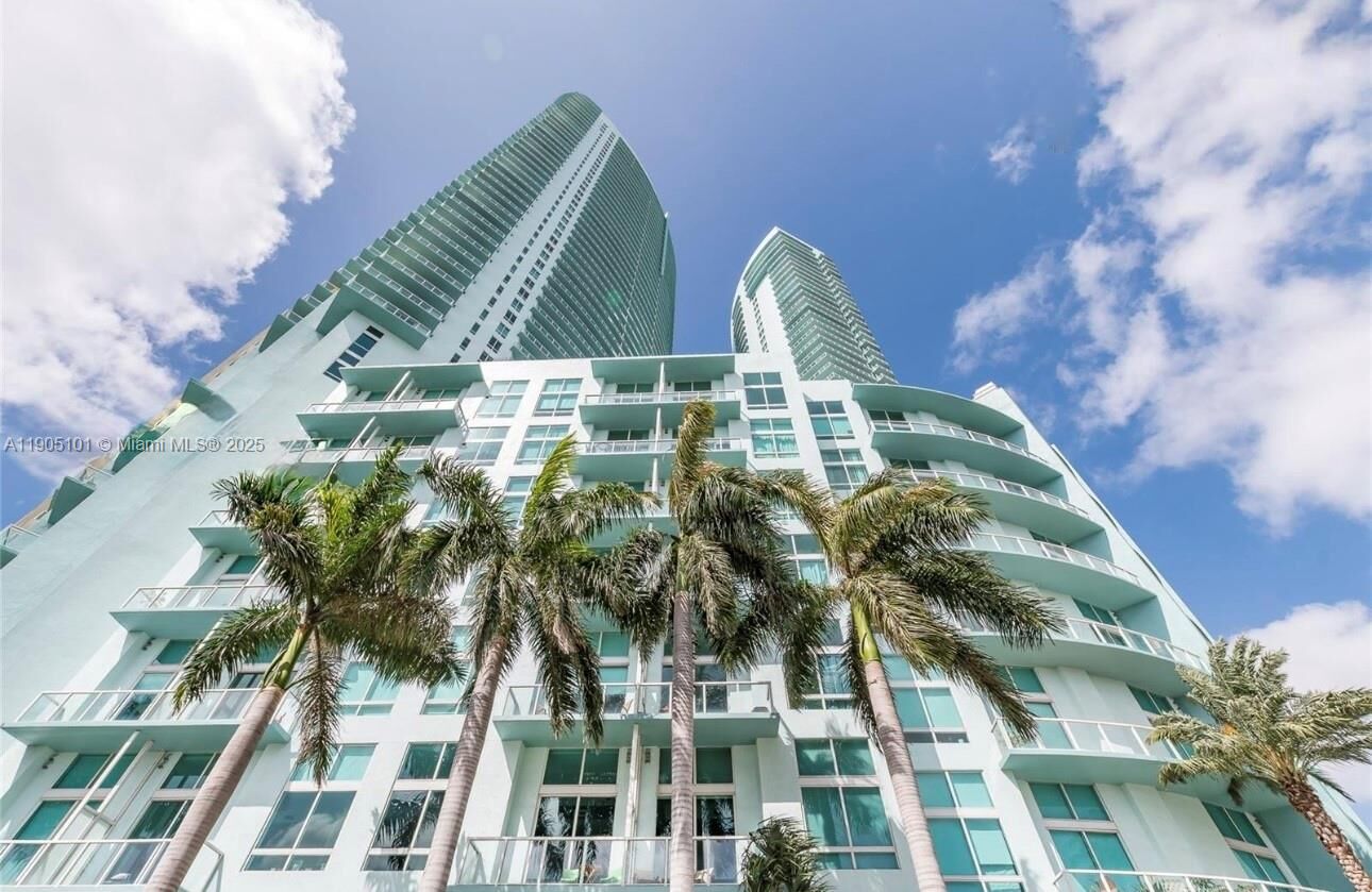 Property Photo: 1900 N Bayshore Dr 710 FL 33132