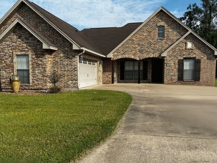 120 Parkway Oaks Dr  Lumberton TX 77657 photo