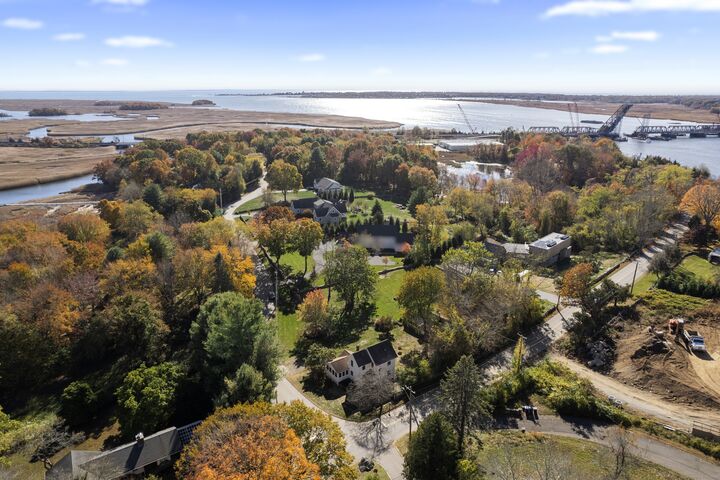 Property Photo:  312 Ferry Road  CT 06371