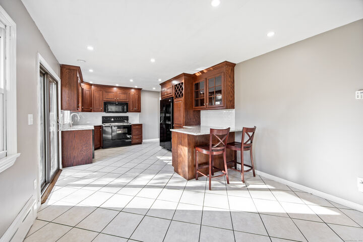 Property Photo:  177 Canal Street  CT 06479 