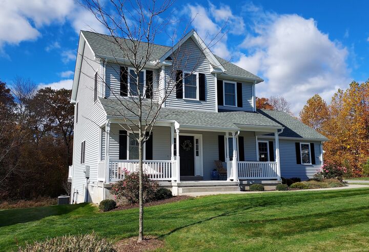 Property Photo:  22 Gilbert Lane 22  CT 06248