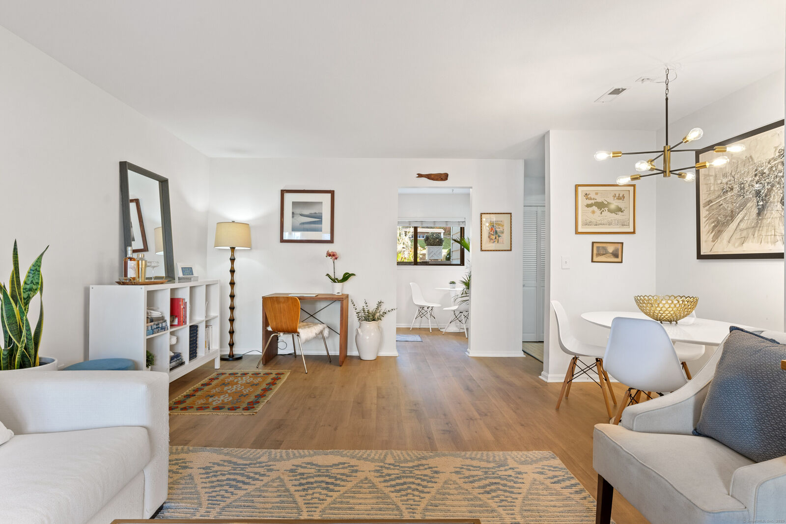 Property Photo:  102 Rowayton Woods Drive 102  CT 06854 