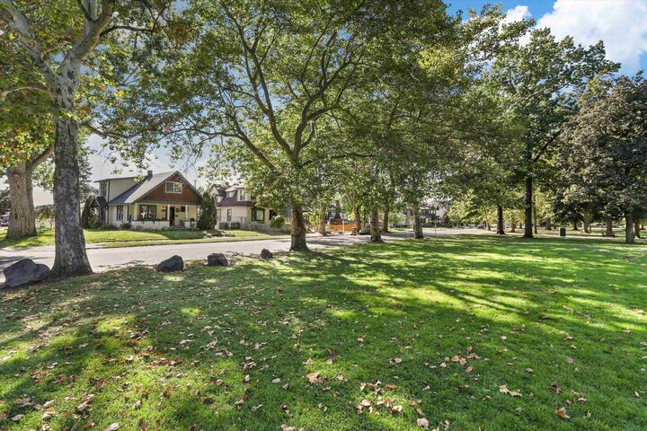 Property Photo:  1828 E Gordon Ave  WA 99207 