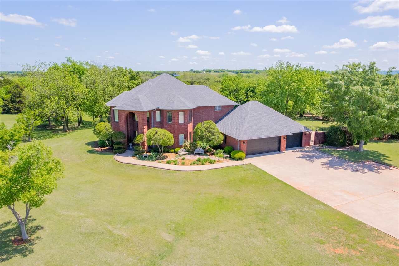 Property Photo:  4105 Timberline Drive  OK 74074-0000 