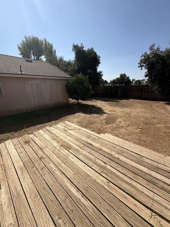 Property Photo:  2447 N Michael Street  CA 93291